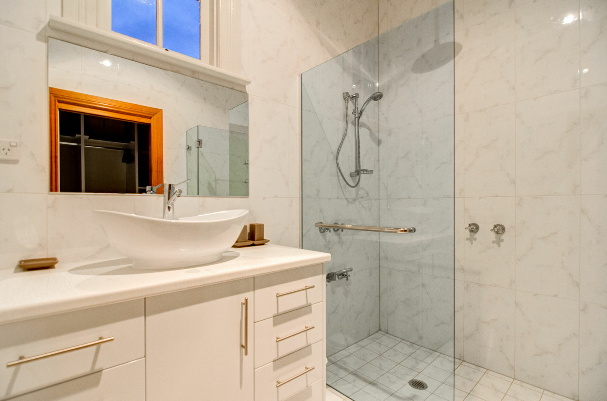 Ashcroft Apartment ลอนเชสตัน ภายนอก รูปภาพ