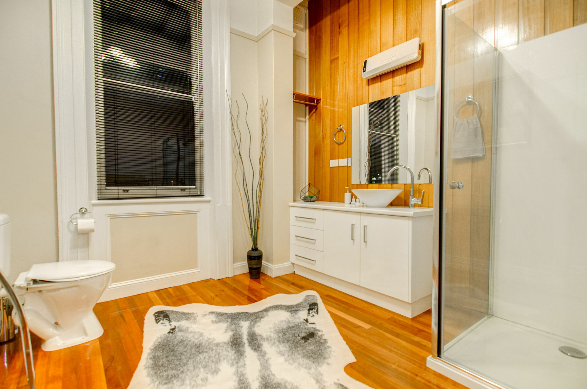 Ashcroft Apartment ลอนเชสตัน ภายนอก รูปภาพ